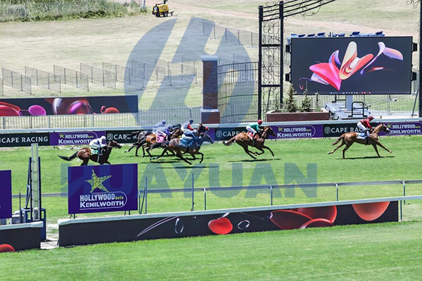 led screen trailer horse racing event