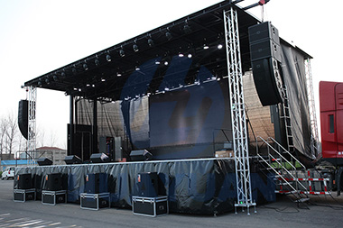 mobile stage truck