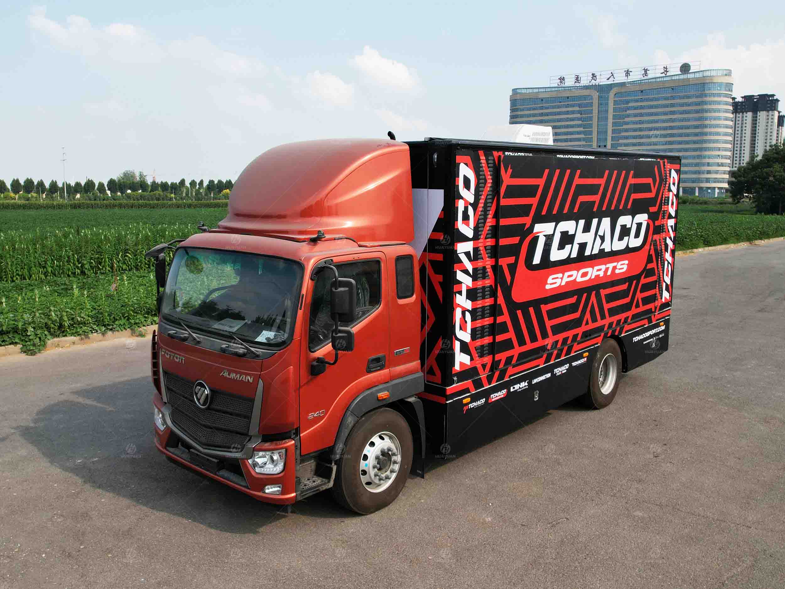 LR235 roadshow truck