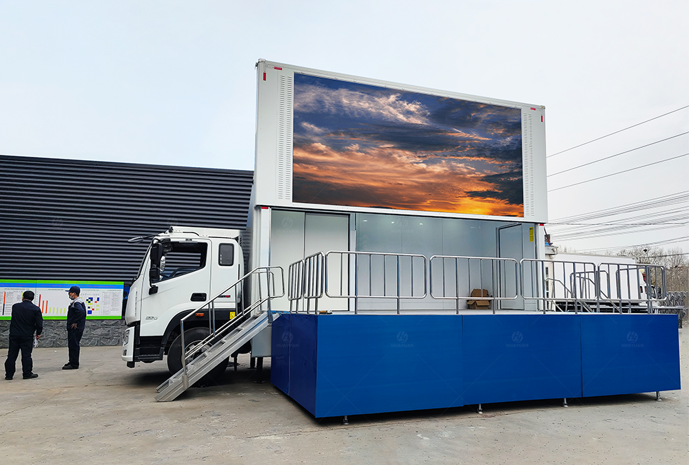 LR255 LED roadshow truck
