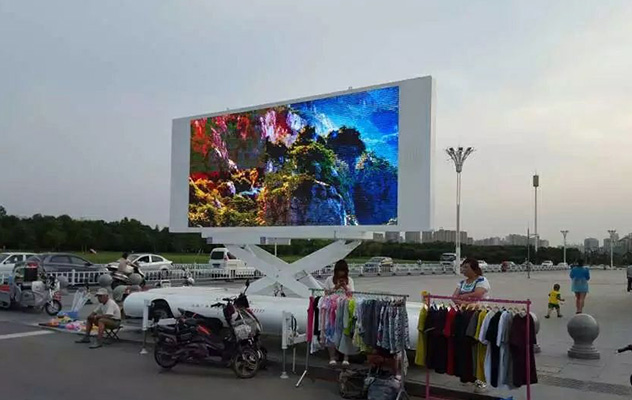 HY-LT175 LED BILLBOARD TRAILER